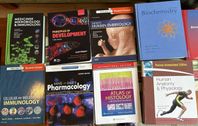 Kurslitteratur, perfekt för framtida läkare/biomedicinare