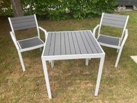 Caféset, bord och 2 stolar