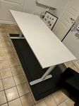 Skrivbord 