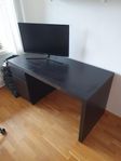 Skrivbord