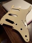fender stratocaster plektrumskydd