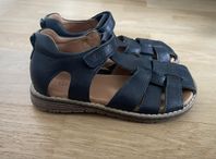 Sandaler Froddo storlek 30