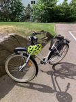 cykel med elmotor tillägg