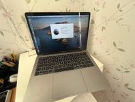 MAC BOOK AIR 13" - med skyddsväska