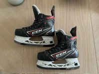 CCM Jetspeed FT490 skridskor 5D
