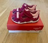 Sandaler Superfit storlek 24