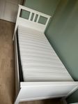 Hemnes säng IKEA inkl madrasser