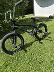 Premium BMX 18" Wethepeople CRS 18 för barn 125-145 cm