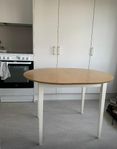 Selling extendable table 