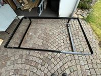 Sängram svart metall