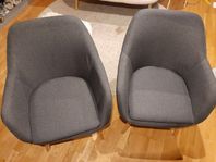2 st fåtöljer