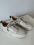 Skor Novita sneakers