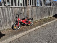 Röd barncykel 16”