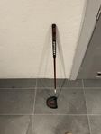 Putter Odyssey White hot versa seven. 