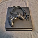 Playstation 4 slim / PS4 
