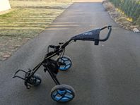 Golfklubbor och vagn