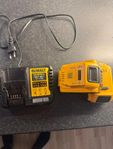 Dewalt laddare + 2 batteri 