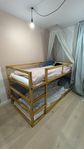 IKEA Kura säng 