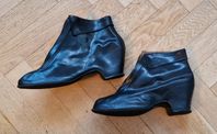 Retro Galoscher med klack, svarta. Storlek 7,5 (38-40).