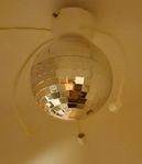 Discolampa i olika färger snurrar IKEA diameter 20 cm