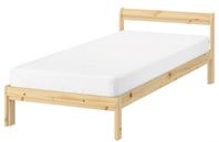 Säng från Ikea