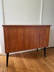 Retro skåp i teak