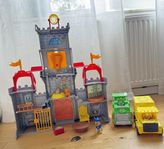 Paw patrol borg och två bilar 