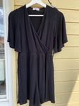 Två jumpsuits/ byxdressar strl 34/36