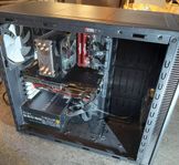 Äldre gaming dator.