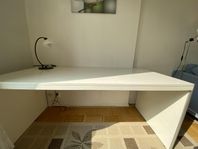 Skrivbord
