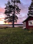 Fritidshus vid sjö