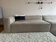 1 st Grand soffmodul med armstöd från Decotique 