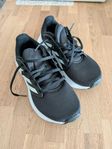 Ett nytt par Adidas skor