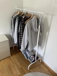 Klädhängare IKEA, bortskänkes mot upphämtning
