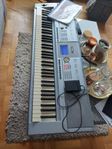 Yamaha DGX-203