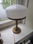 Bordslampa i fint skick