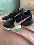 Nike Air Zoom SuperRep Strl. 40