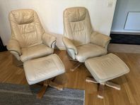 fåtölj med fotpall