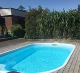 Glasfiberpool med tillbehör 