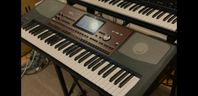 Korg Pa700