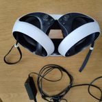 PSVR2 med laddningsstation - fullt fungerande, kabelskada