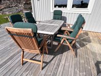 Matbord och 7 positionsstolar i teak