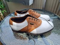 Golfskor.