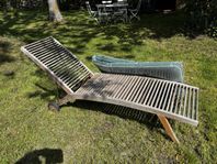 Solsäng med hjul och dyna