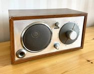 Radio – Retro – Trähölje – Bra ljud !!     