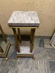 Pedestal vit marmor