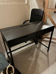 Skrivbord från IKEA