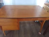 Skrivbord 