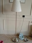 Golvlampa från IKEA