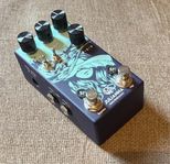 Julianna Deluxe Chorus Vibrato